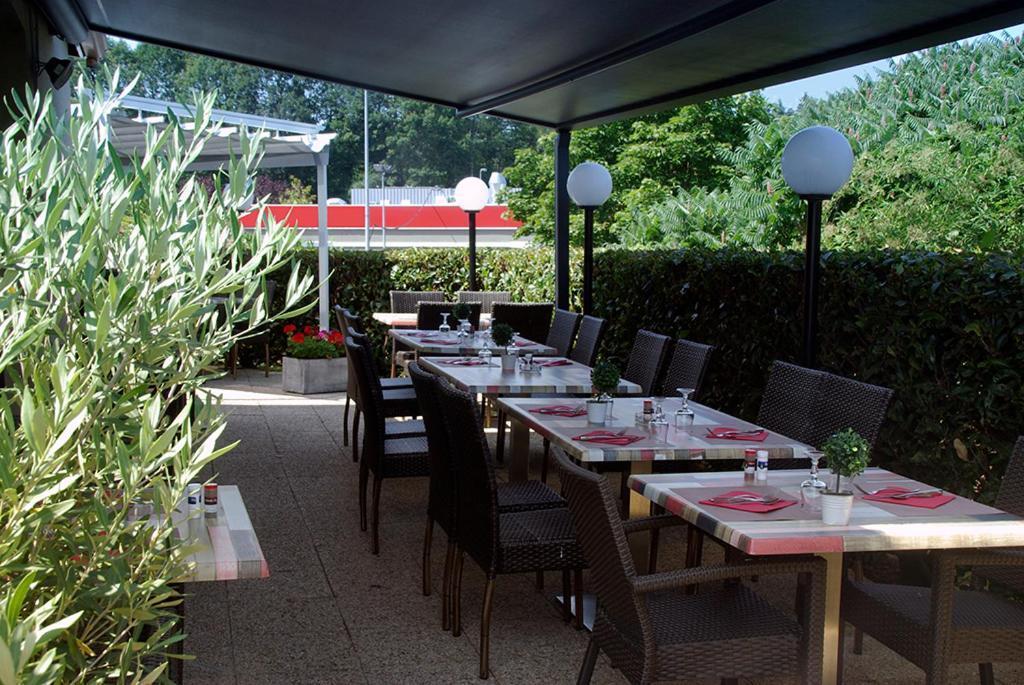 Kyriad Limoges Sud - Feytiat Bagian luar foto