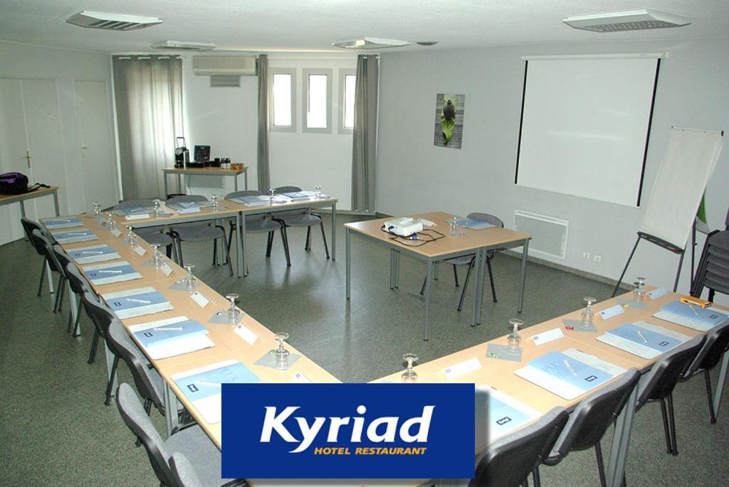 Kyriad Limoges Sud - Feytiat Bagian luar foto